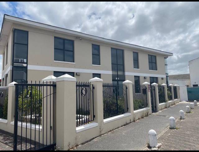 1,200M² WAREHOUSE TO LET IN ELFINDALE